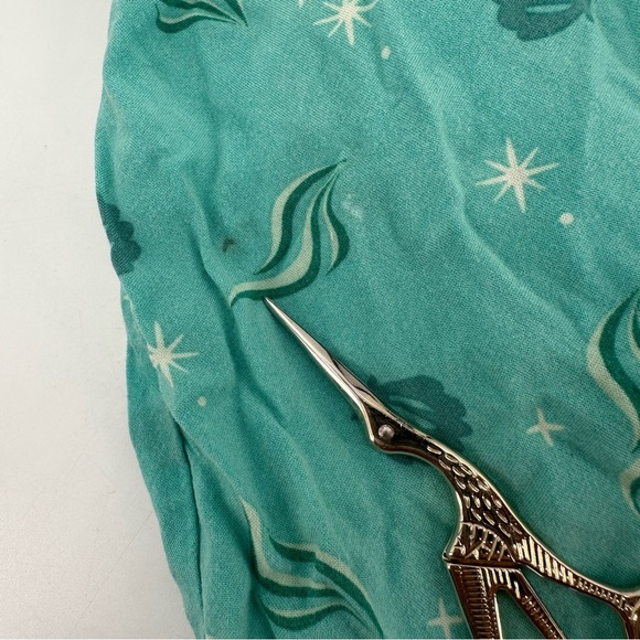 Disney Ariel Embroidered Overalls Size 4T FLAWS - Picture 4 of 6